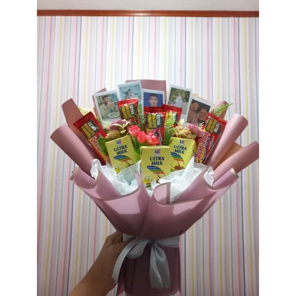 

Buket Foto Polaroid + Snack