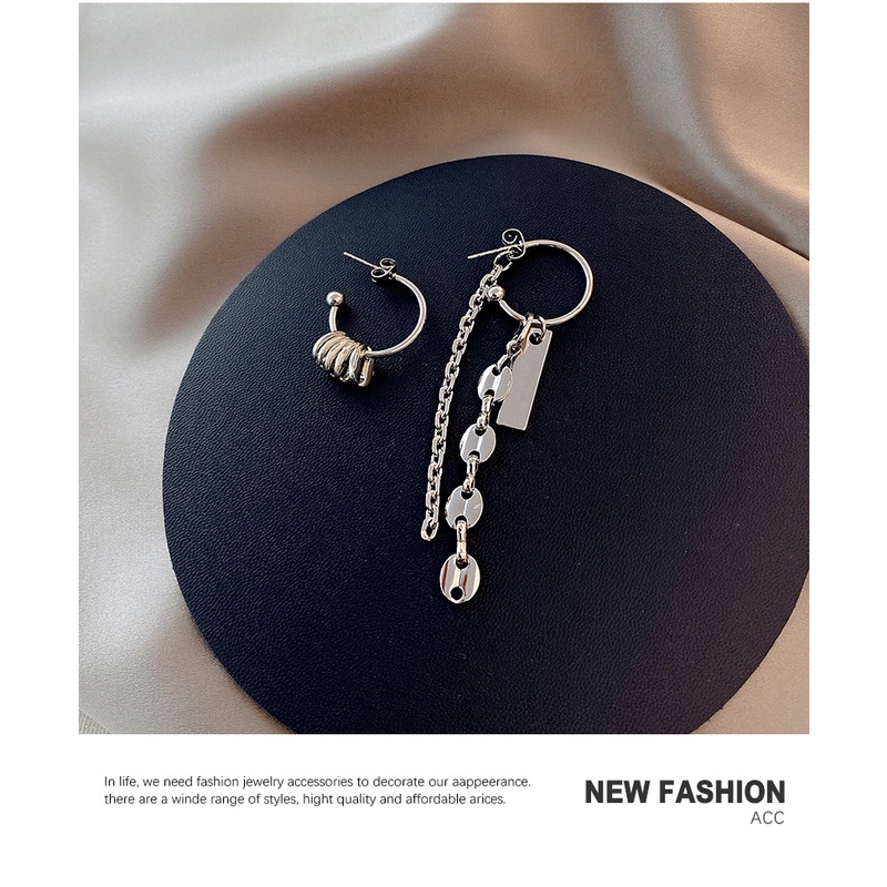 Anting Stud Rantai Asimetris Bahan 925 Silver Needle Gaya Hip Hop Korea