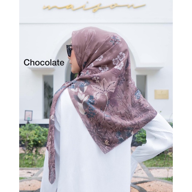 READY STOCK CHOCOLATE ZENIA SERIES BY LOUISALUNA