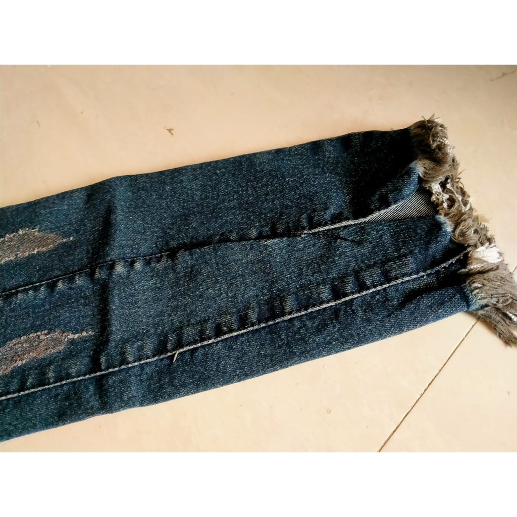 Celana jeans 7/9 distro belah