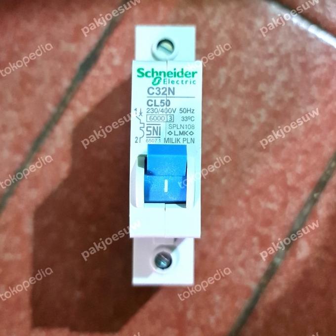 Schneider MCB PLN 1P 50A ( kepala biru ) original