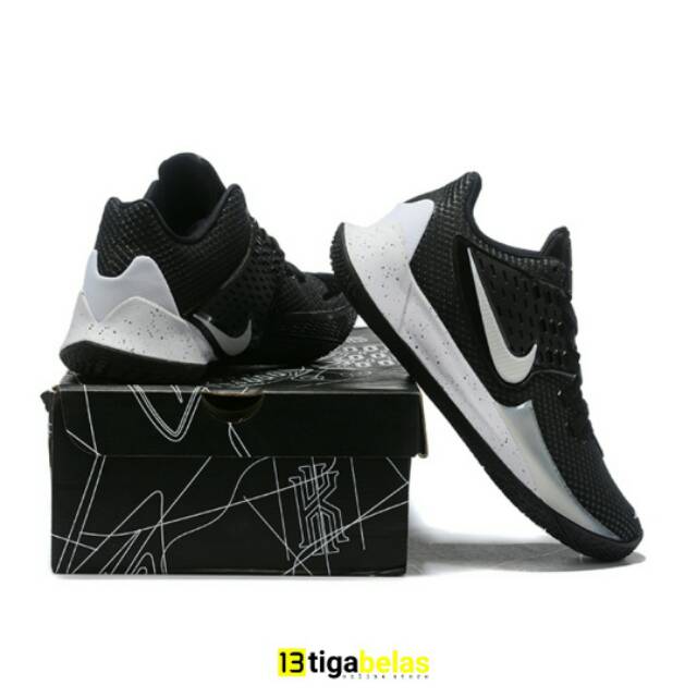 sepatu nike kyrie 2