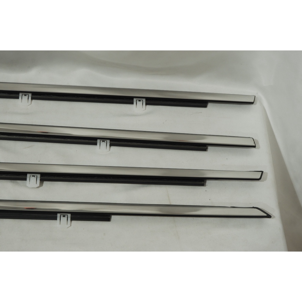 pelipit karet kaca luar accord cp2 2008 2009 2010 2011 depan kiri 72450-TA0-A01