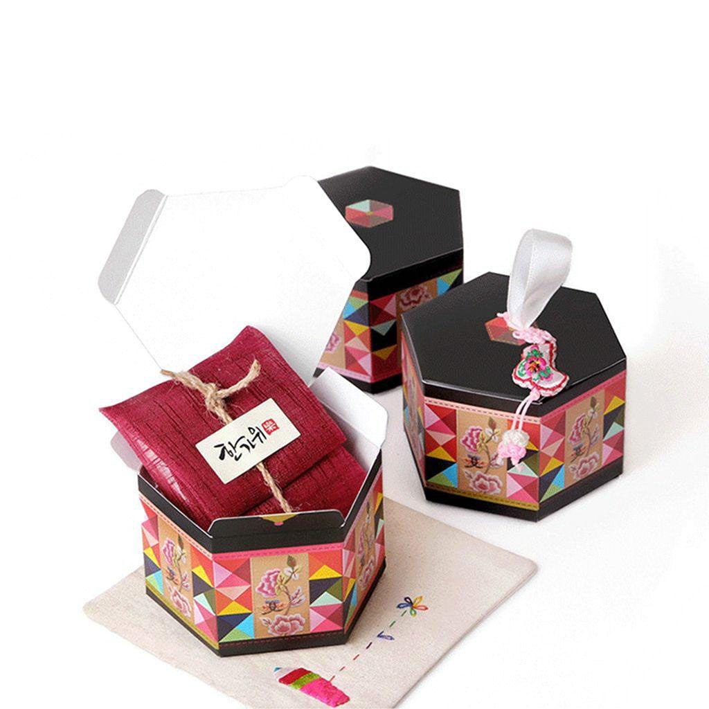 【 ELEGANT 】 Gift Box Mini Kreatif Kosong Packing Kado Motif Plum Blossom Foldable Wedding Decor