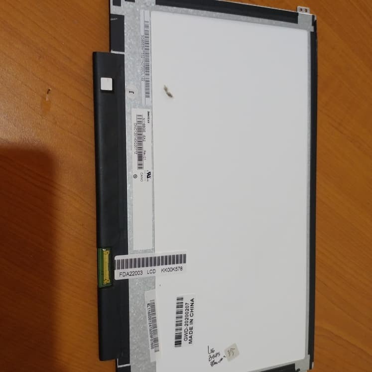 LCD Laptop Acer Aspire E3-111 E3-112 E3-112M Es1-132 11.6" Bekas Normal