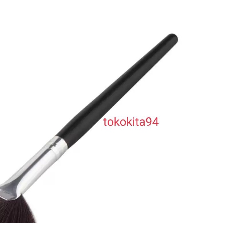 Kuas Highlighter Satuan - Fan Brush Highlight 1 Pcs - Kuas Shading Tirus Make Up Hitam