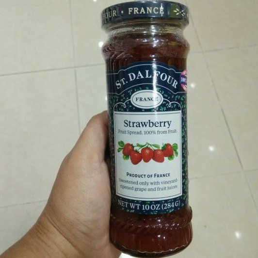 

Selai ST. DALFOUR Strawberry Fruit Spread 284g