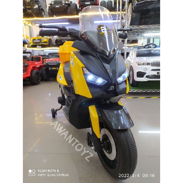 Motor Aki Anak XMAX Yellow