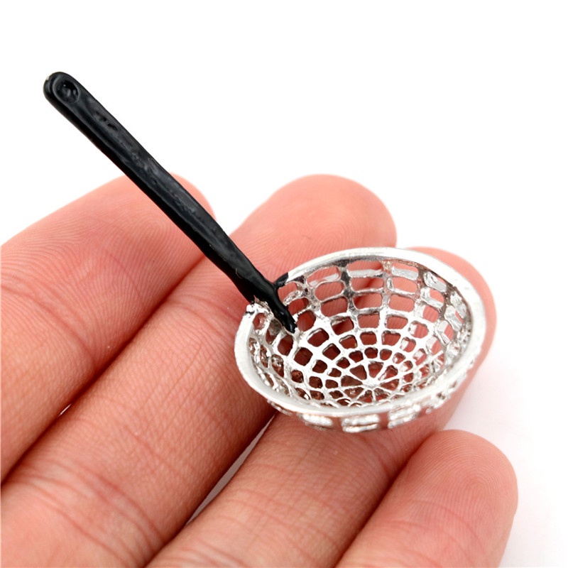 【beautifulhome12.id】Dollhouse Miniature 1:12 Kitchen Decor Toy Kitchen Metal Colander Length 5cm