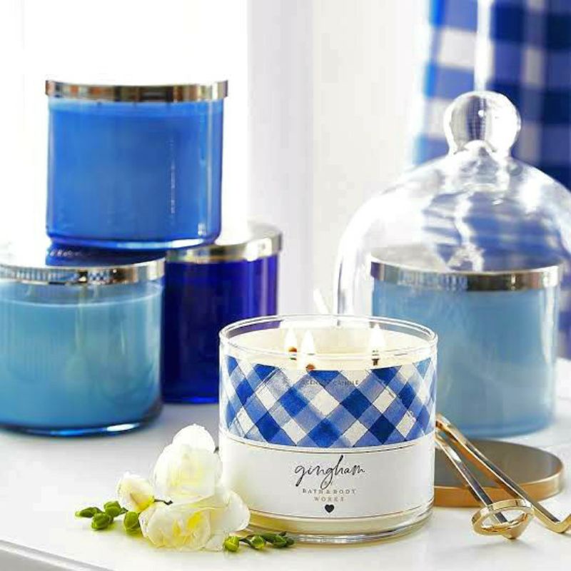 BATH &amp; BODY WORKS BBW GINGHAM 3-WICK SCENTED CANDLE 411 G LILIN WANGI 3 SUMBU UKURAN BESAR PENGHARUM RUANGAN