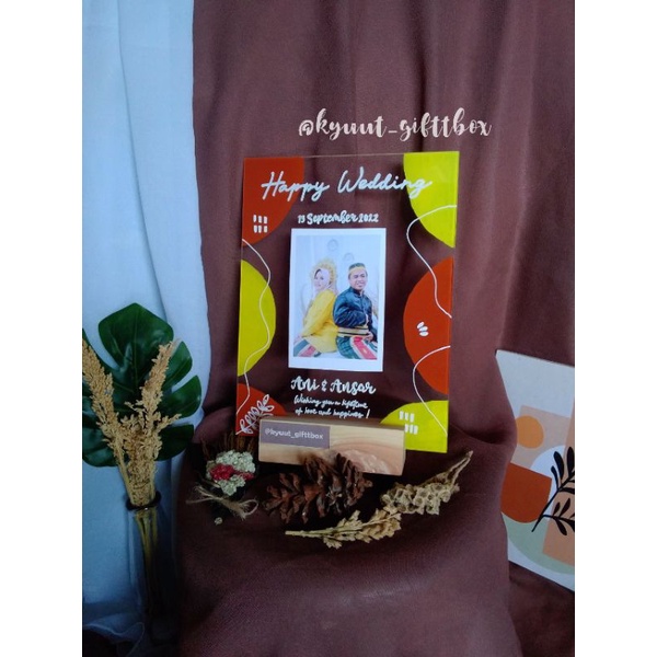 

Akrilik Custom nikahan wedding kado