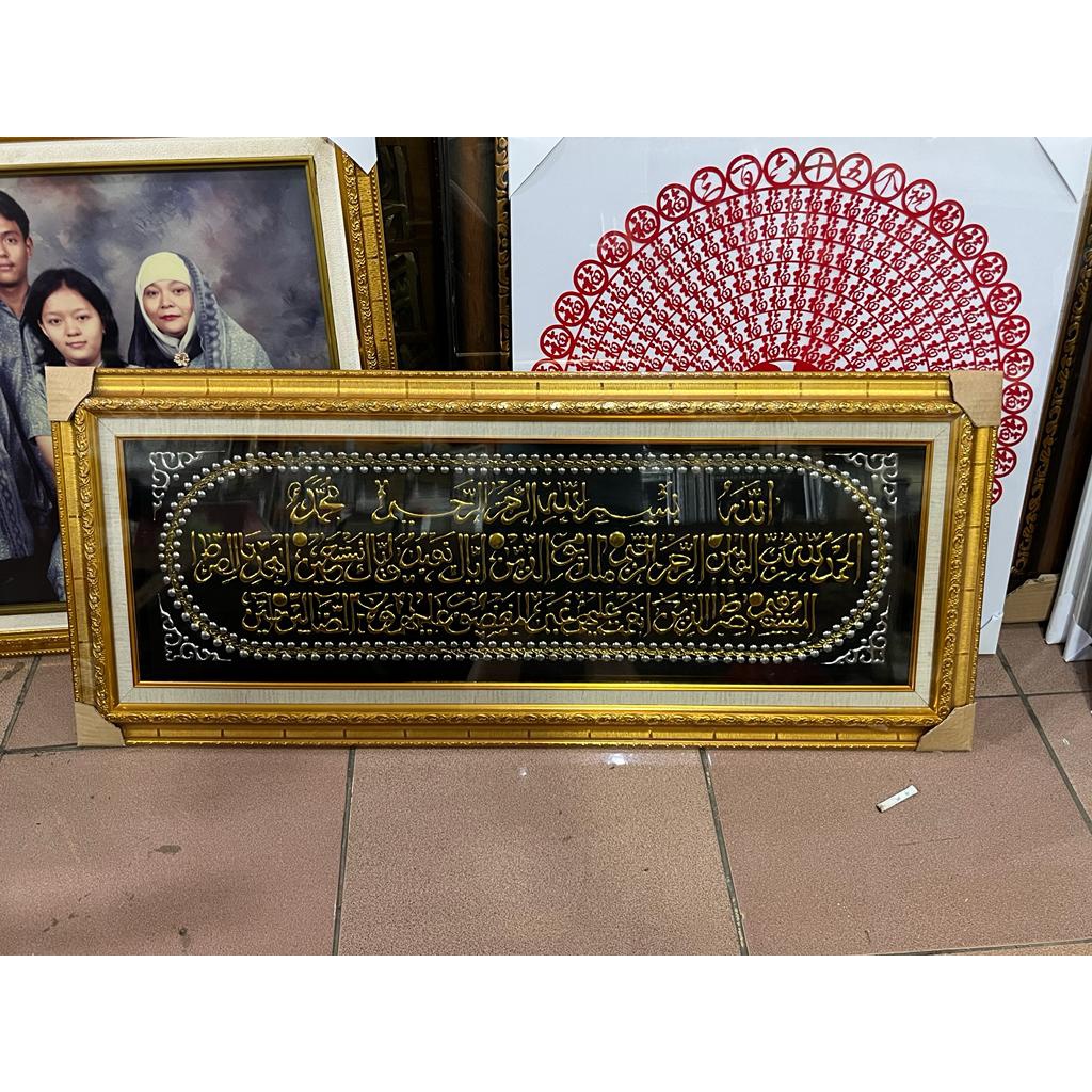 KALIGRAFI AYAT KURSI 46x106CM DENGAN BINGKAI FRAME KACA EMAS ELEGANT MINIMALIS HIASAN DINDING PIGURA