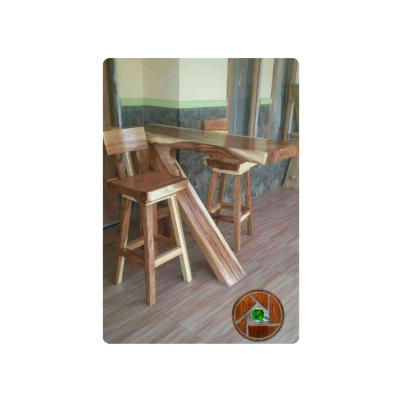 Set kursi berputar dan meja trembesi unik