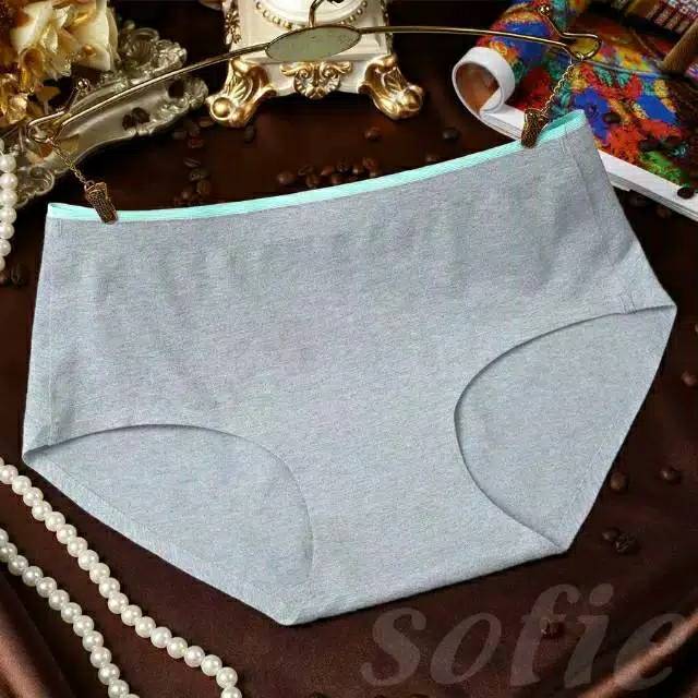Celana Dalam Brief Wanita dengan Bahan Katun Halus Seamless 33684 SOFIE L/XL / CD Seemless Wanita