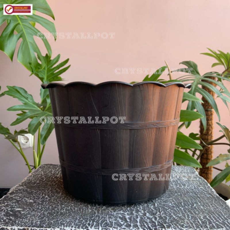 Pot bunga tanaman motif kayu warna HITAM 25 cm