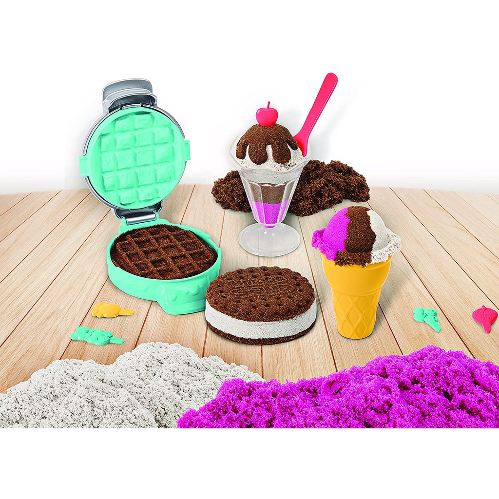 Kinetic Sand Scents, Ice Cream Treats Playset with 3 Colors of All-Natural Scented Sand and 6 Serving Tools