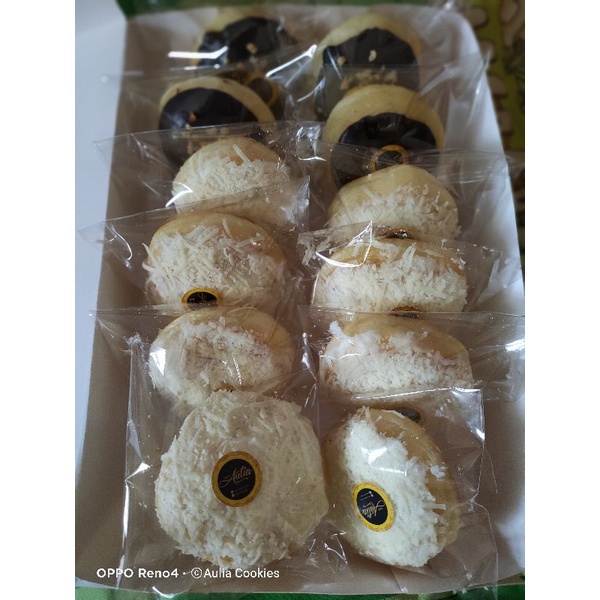 

Donat Aulia/Donat nyuussss Donat empuuk