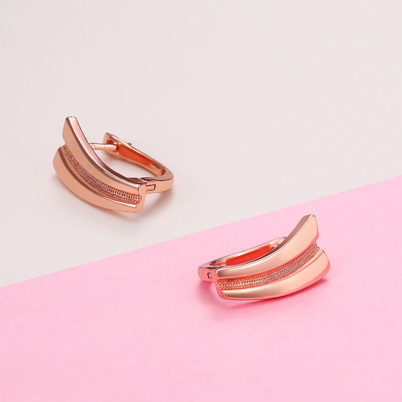 Anting Hoops Bentuk Bulat Warna Rose Gold Bahan Tembaga Untuk Wanita