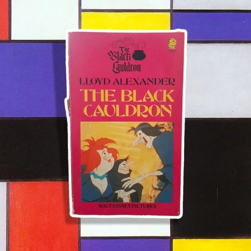 THE BLACK CAULDRON - LLOYD ALEXANDER - WALT DISNEY - NOVEL REMAJA - BUKU PRELOVED - BUKU IMPORT ORIG