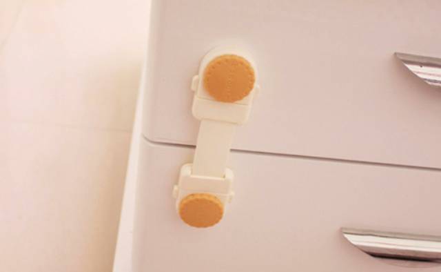UNNISO - Pengunci Lemari Baby Safety Lock
