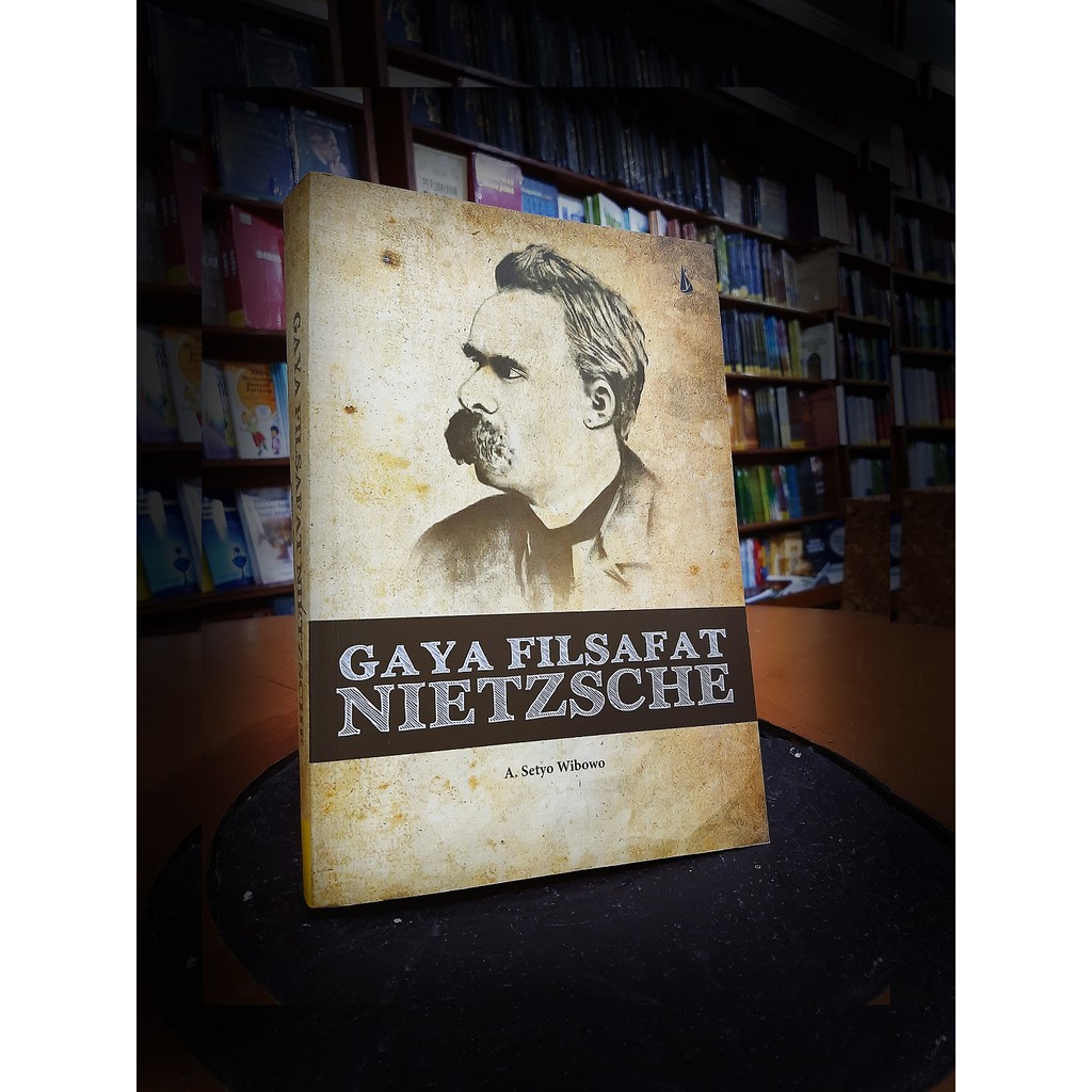 Gaya Filsafat Nietzsche