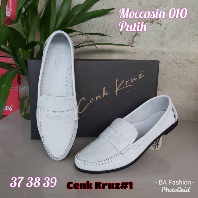 Sepatu kulit wanita cenk kruz