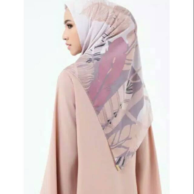 Preloved Kamiidea Rafae Scarf Pink