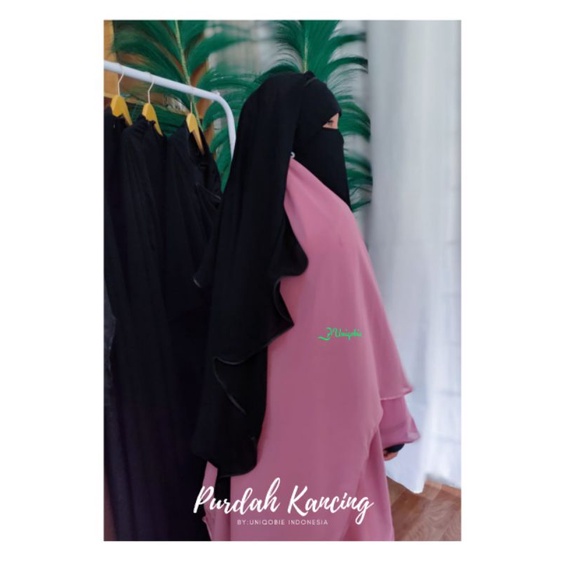 purdah poni kancing