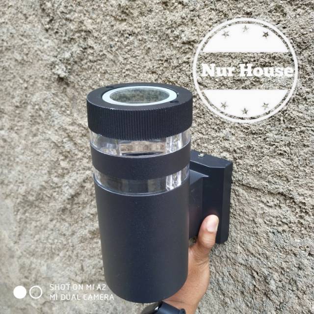 lampu dinding outdoor minimalis