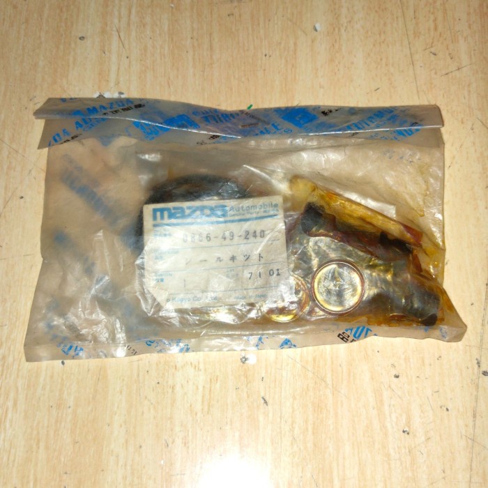 Mazda Genuine Parts Caliper Kit Depan Mazda 808 086649240