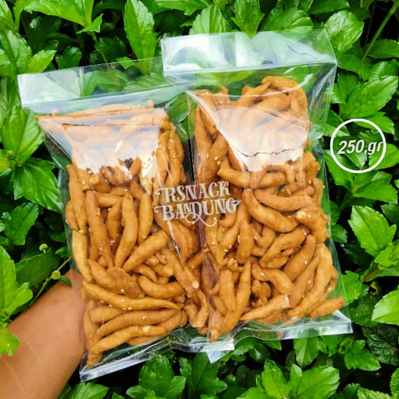 

cemilan kue kering Telor gabus manis (250gr)