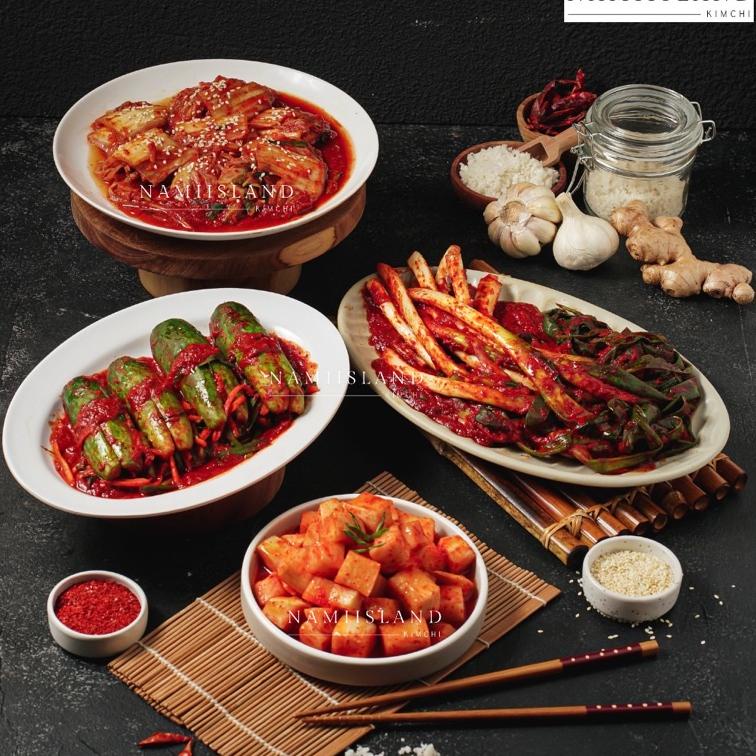 

ス PAKET MIX 4 KIMCHI 1kg (Kimchi Sawi, Lobak, Timun, Daun Bawang) ⍗