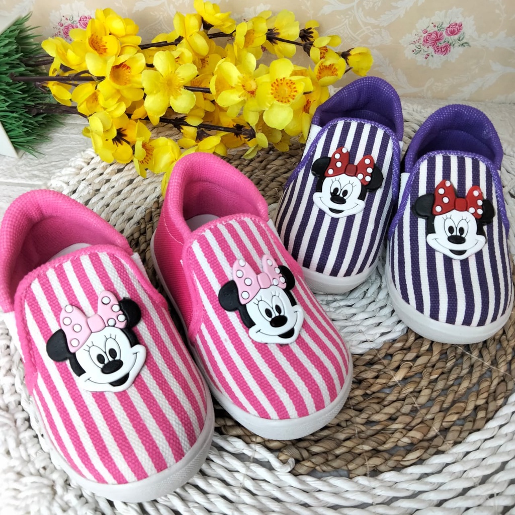 [TAMAN SEPATUKU] SEPATU TRENDY MURAH SNEAKER SLIP ON GARIS  WARNA 1 2 3 TAHUN DAX04