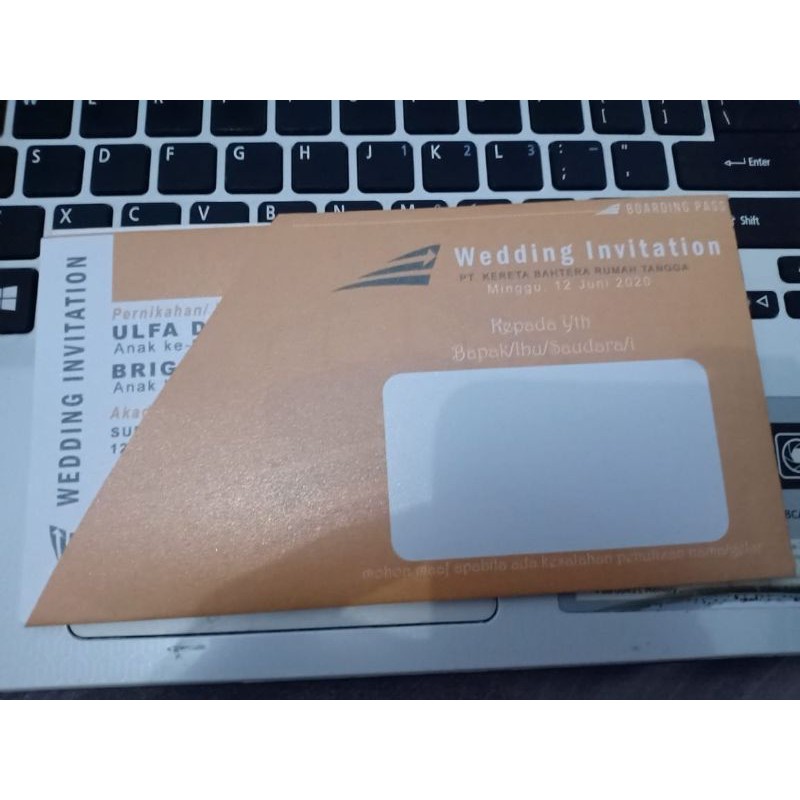 kartu undangan pernikahan tematik bentuk tiket kereta api 20x20