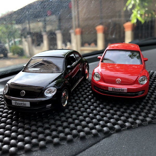 Parfum Parfume Pewangi Pajangan Miniatur Dashboard Mobil VW BEETLE MERAH HITAM Limited Edition