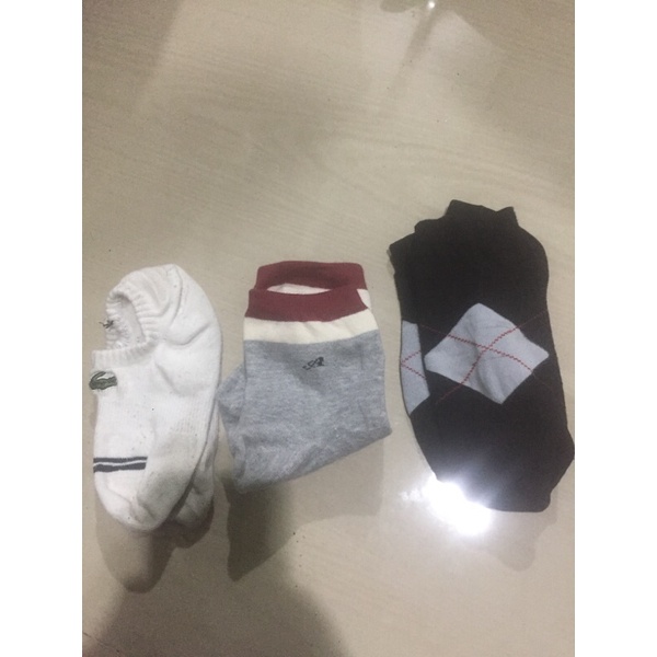 Kaos Kaki Lacoste