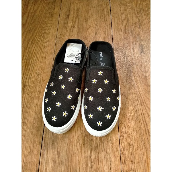 On Booked Tidak bisa dicheckout ya Slip On Mule Rubi