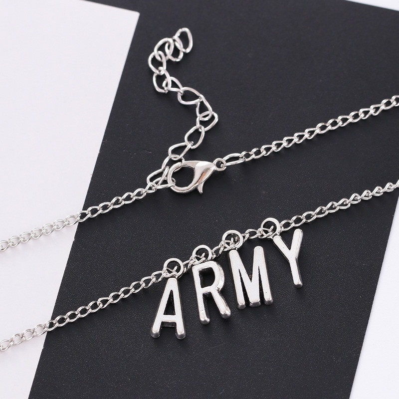 AZ130 Tim Pria Korea Dengan Nama Penggemar Yang Sama Kalung Paduan Army Pria Dan Wanita Huruf Klavikula Kalung Fashion Populer