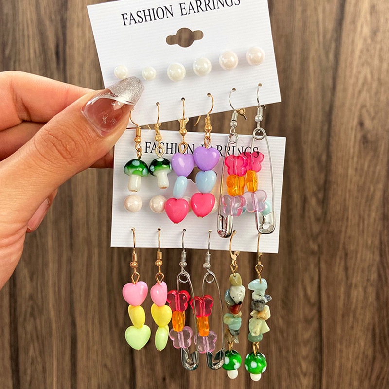 2022 Anting Kait Gantung Wanita Bahan Resin Desain Hati / Kupu-Kupu / Jamur Hijau Untuk Pesta / Hadiah