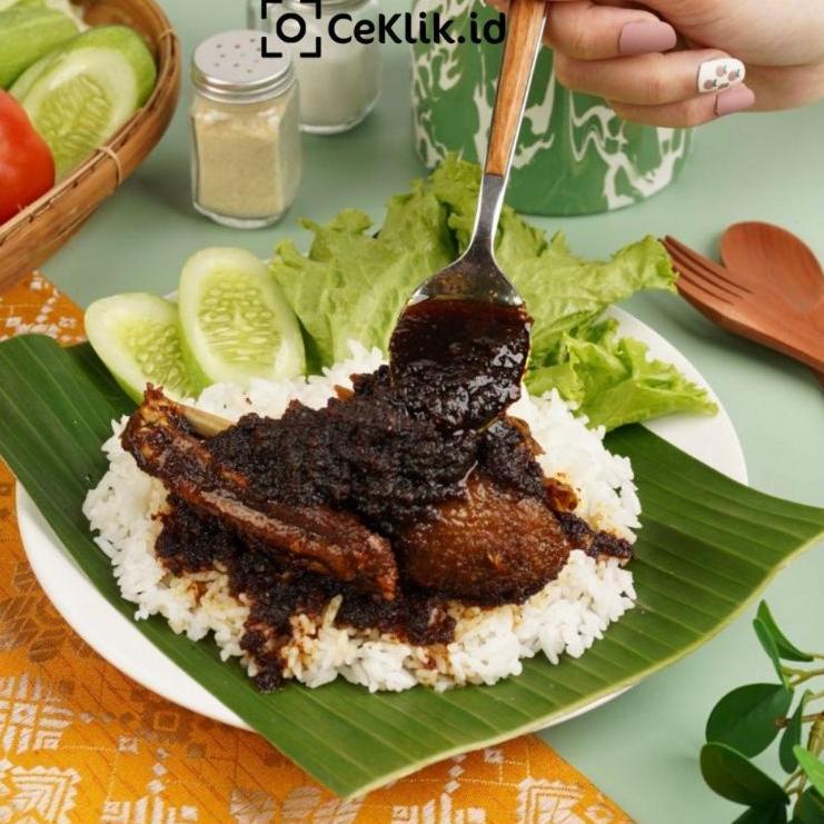 

Model baru - Bebek Madura Suwir/Sambel Bebek Madura/Bumbu Ireng Asli Madura Mr.Crispy ✔