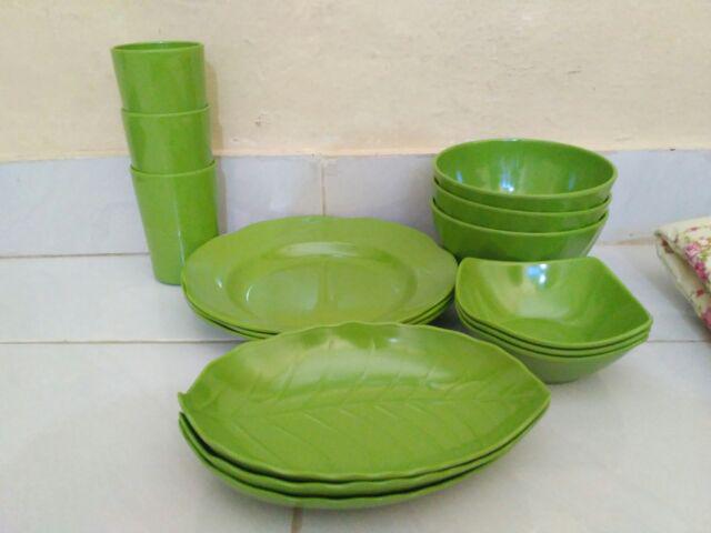 3 Pcs Piring Melamin Bentuk Daun Unika M6908 (uk.kecil) - Hijau