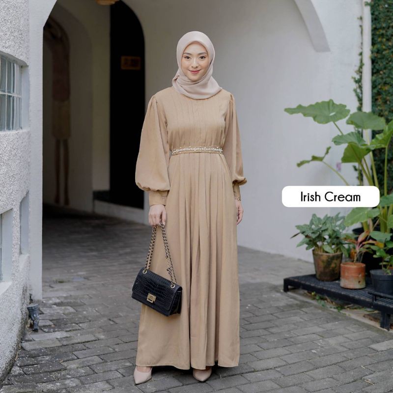 Raline dress irish cream M + payet by Bbc collections
