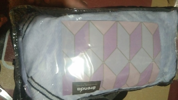 Selimut Kintakun Micro Flannel 160x200 Queen - Spongebob Brenda Graciela Kezia Victor Slmt160dlx