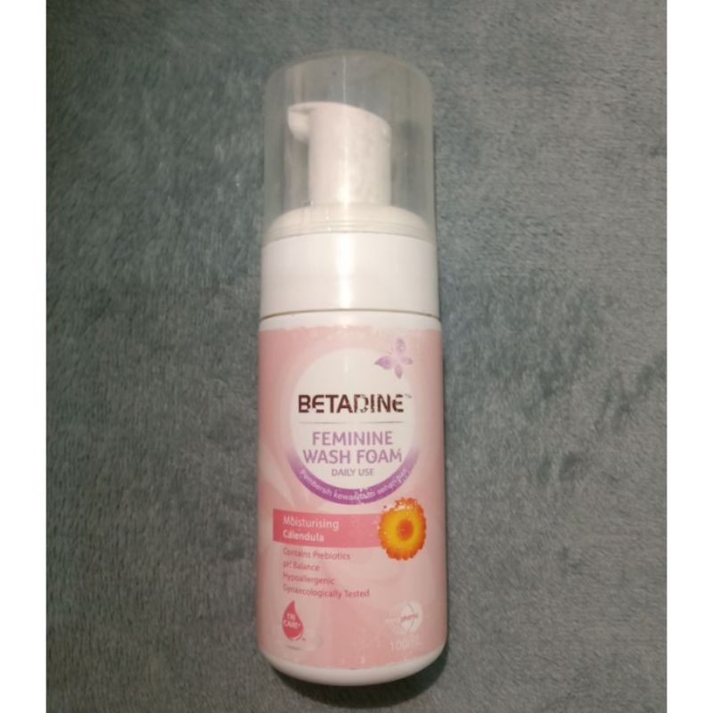 Betadine Feminine wash foam Moisturising calendula 100ml