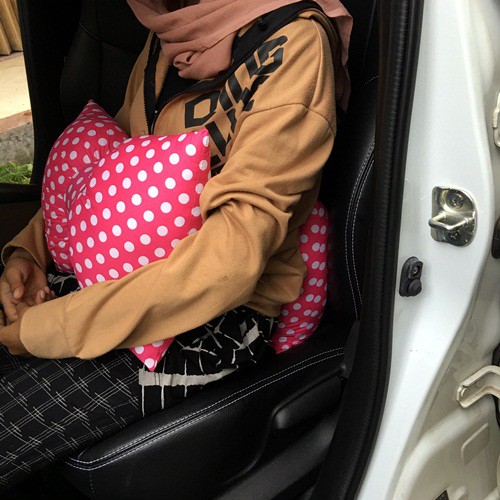 Bantal Sandaran Punggung Jok Mobil Pita Motif Polkadot