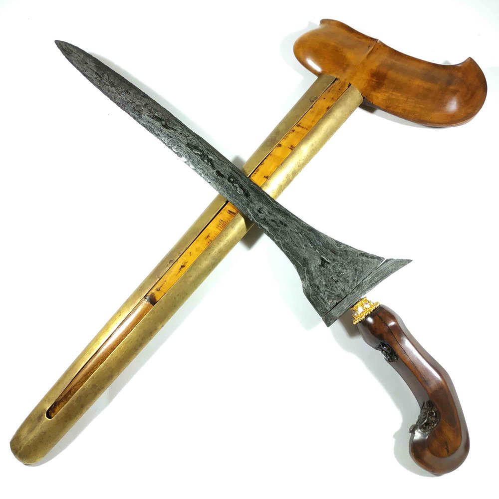 Keris Sepuh Lawasan Brojol  Pamor Wengkon Isen Putri Kinurung Jaman Tuban