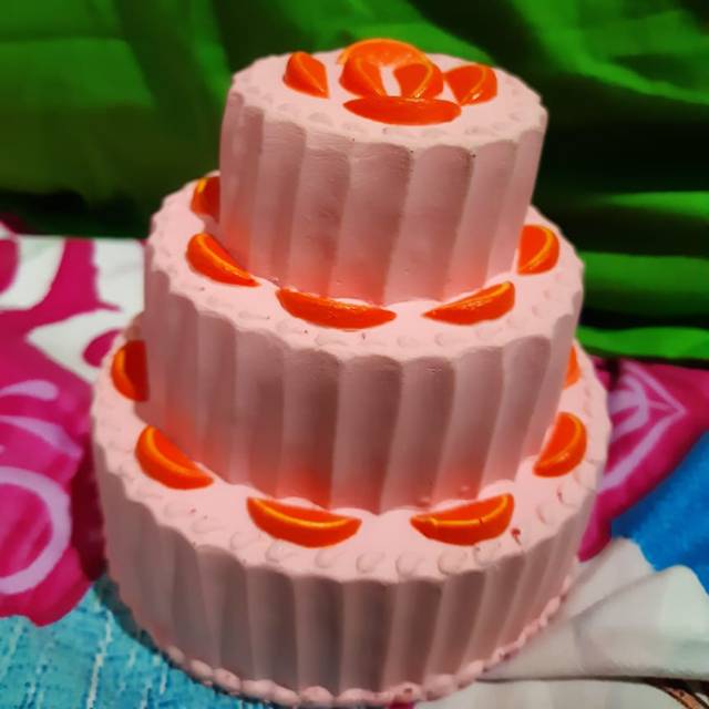 Squishy Preloved Areedy birthday cake