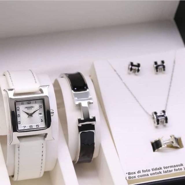 JAM TANGAN HM CEWEK TERBARU