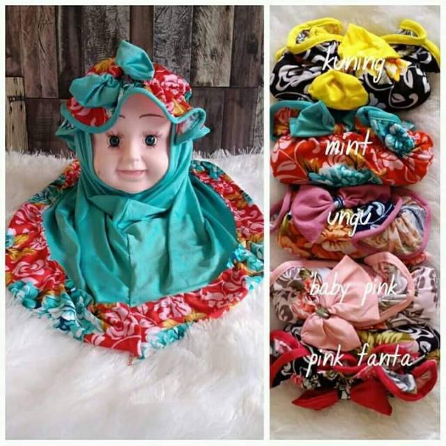 

Jilbab pita ini membuat anak menjadi sangat lucu
