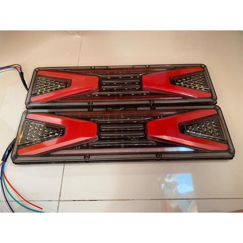 stop lamp truk 12 VOLT model panah ukuran 46cm